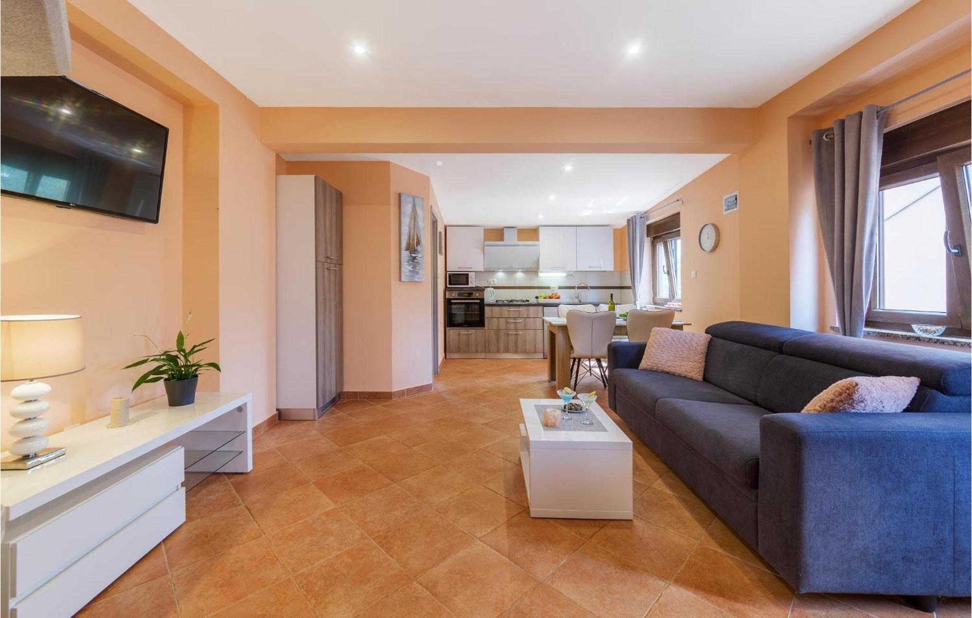 1 Bedroom Stunning Apartment In Pula Extérieur photo