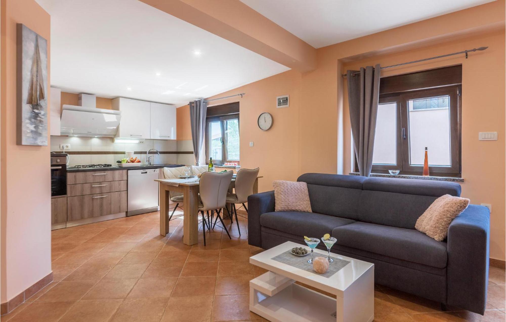 1 Bedroom Stunning Apartment In Pula Extérieur photo
