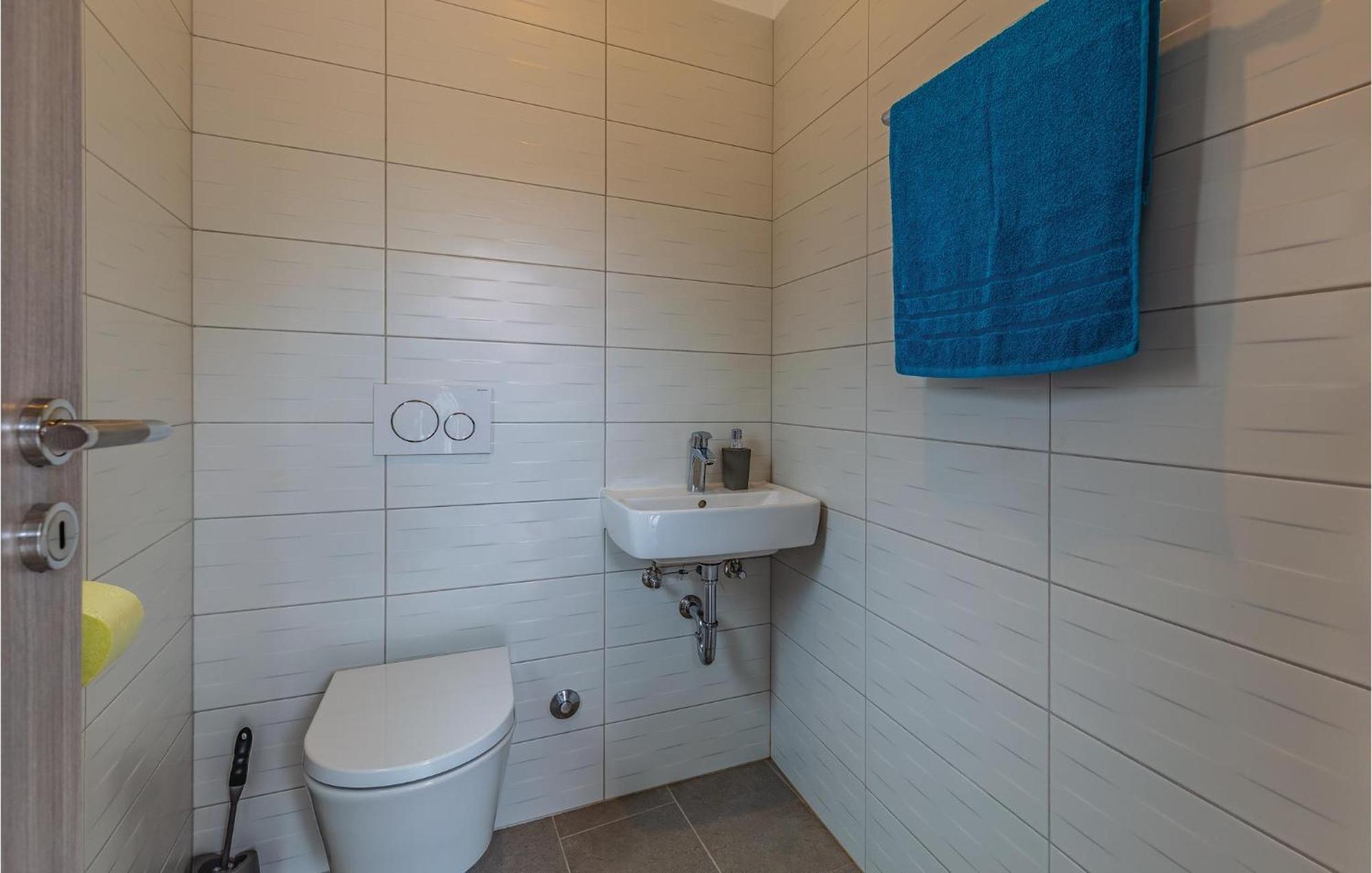 1 Bedroom Stunning Apartment In Pula Extérieur photo